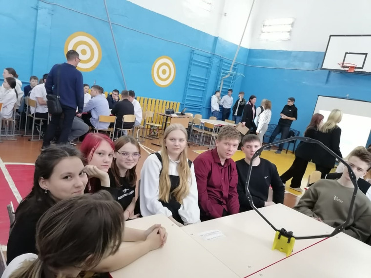 Инженеры первых.